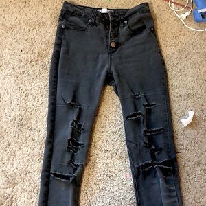 Black ripped skinny jeans
